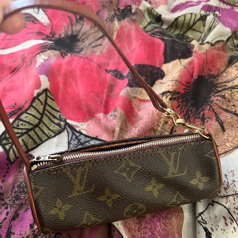 Louis Vuitton papillon mini pouch